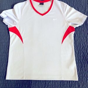 Women’s Nike Dri-fit V-neck T-shirt, size L